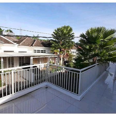 Rz Villa 1 Karangploso Bagian luar foto