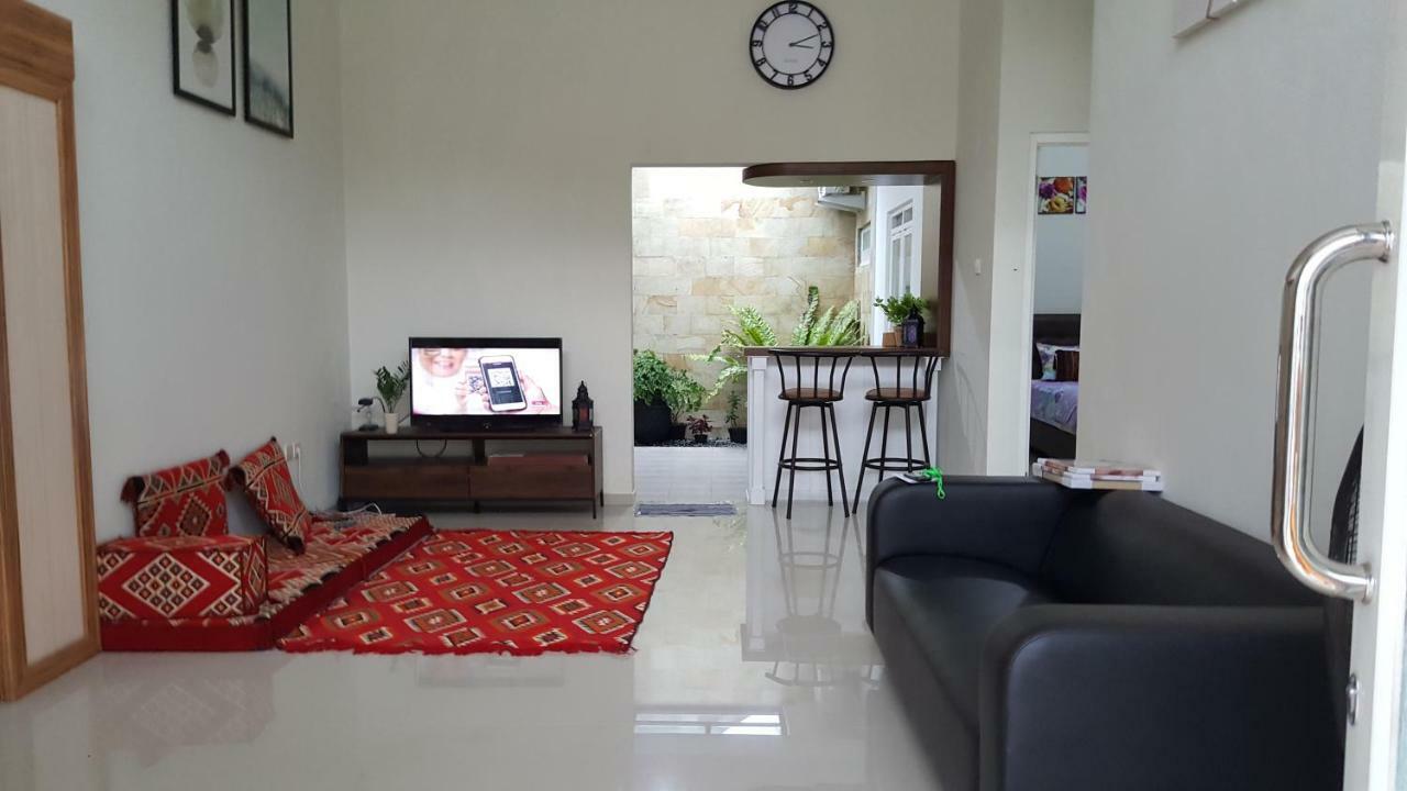 Rz Villa 1 Karangploso Bagian luar foto