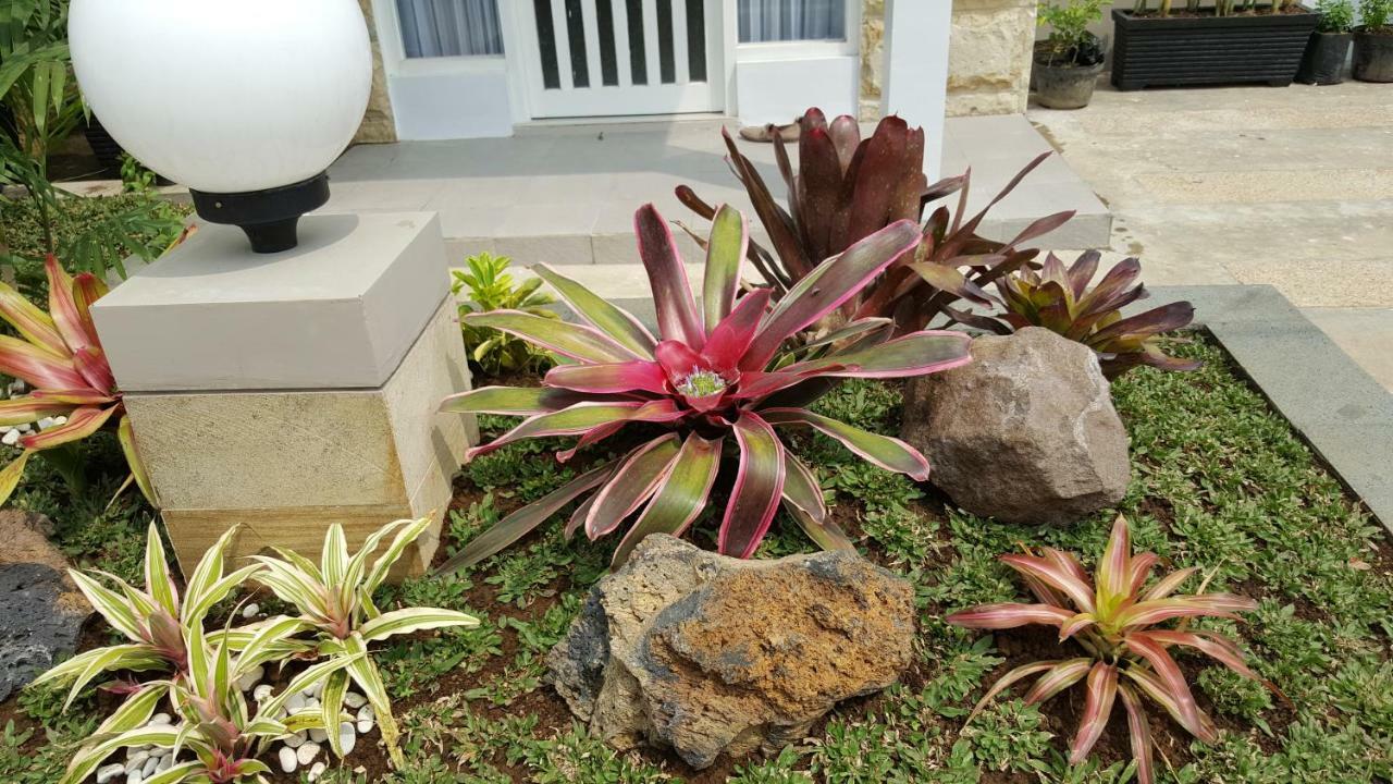 Rz Villa 1 Karangploso Bagian luar foto